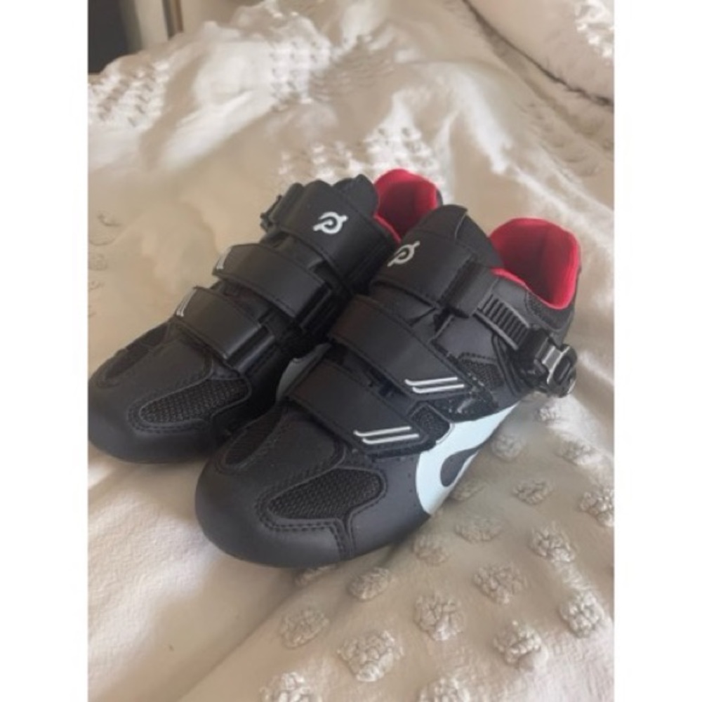 Peloton bike shoes - size 8